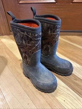 Kids Muck Boots Insulated Waterproof Camo Work Boots